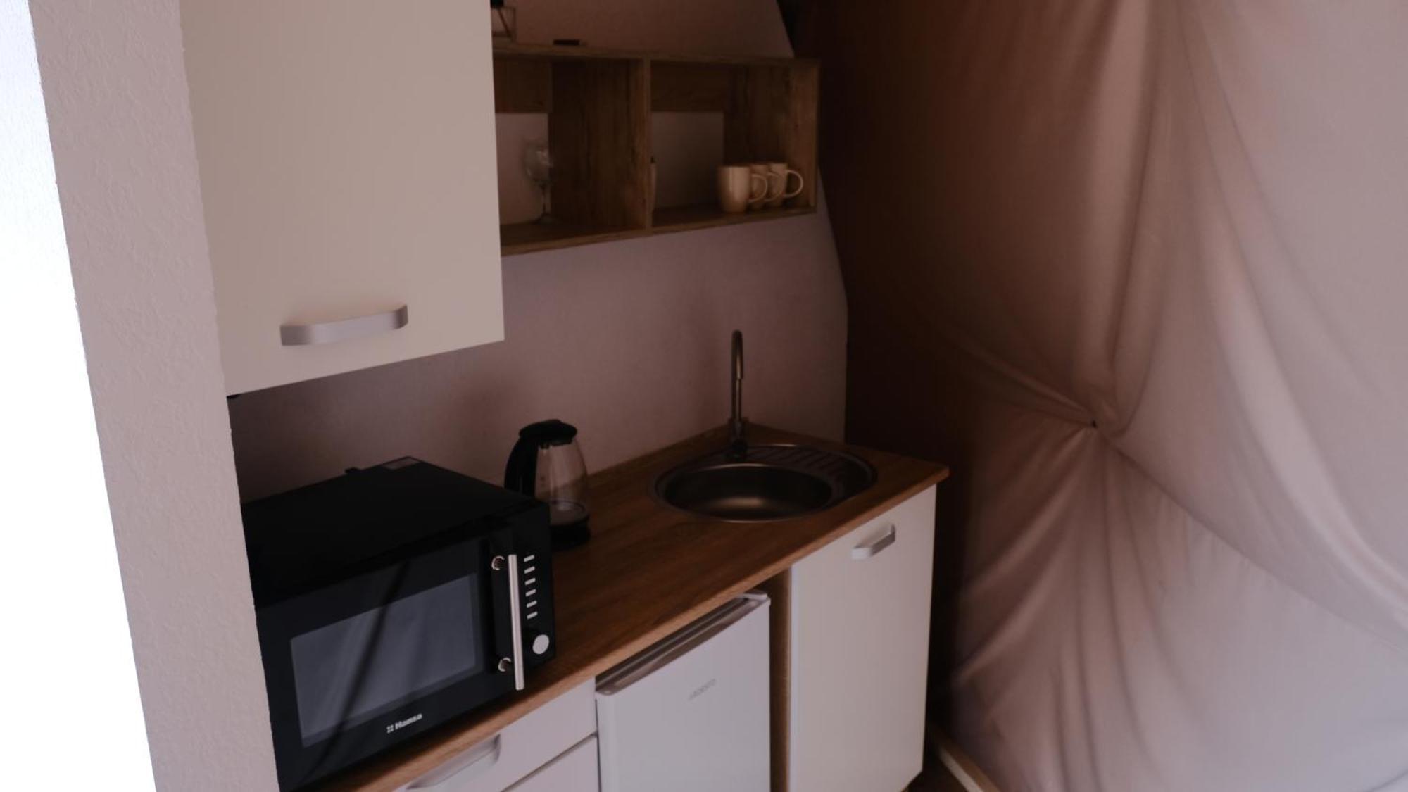 ホテル Глемпінг Де Вайб ボロフタ 部屋 写真