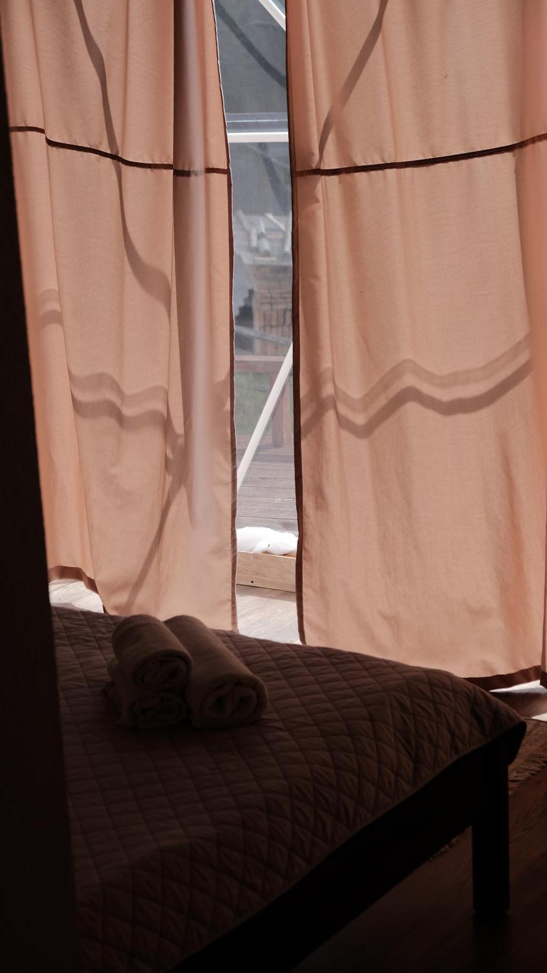 ホテル Глемпінг Де Вайб ボロフタ 部屋 写真