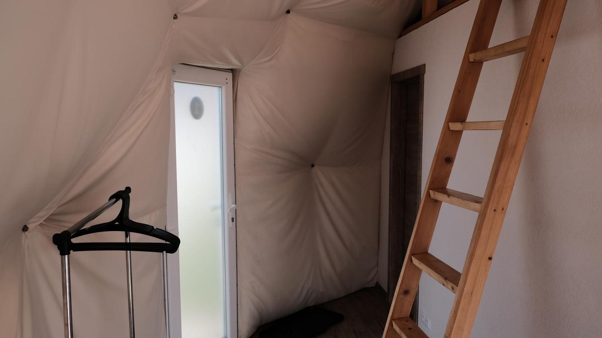 ホテル Глемпінг Де Вайб ボロフタ 部屋 写真